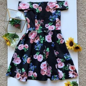 Off the Shoulder Floral Dress